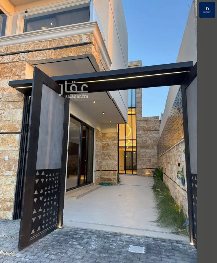 فيلا للبيع في شارع قطب الدين بن السلطان, حي المهدية, مدينة الرياض, منطقة الرياض صورة 4