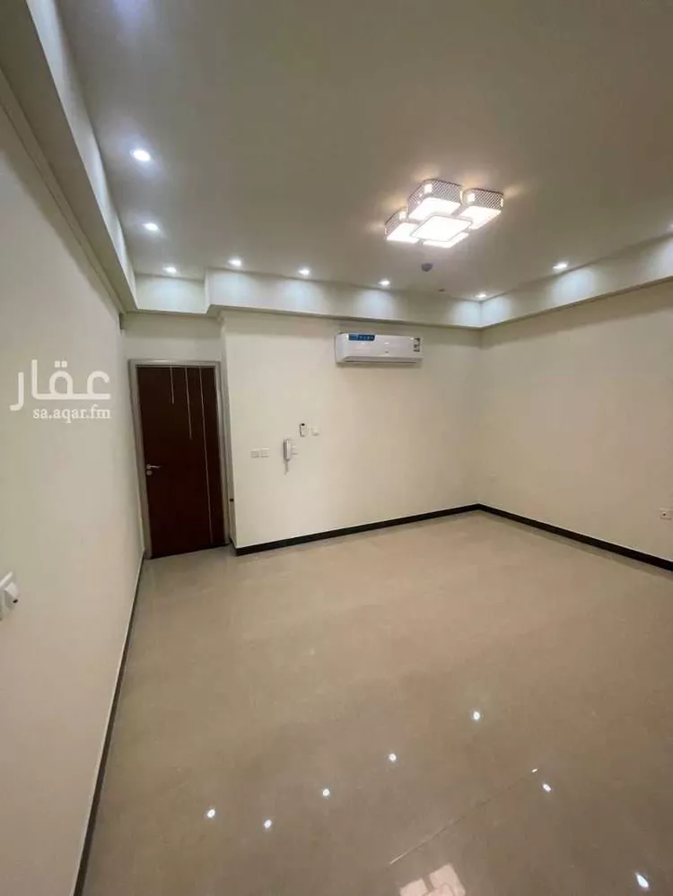 شقة للإيجار في شارع سفيان بن النضر, حي الحمراء, مدينة الخبر, المنطقة الشرقية