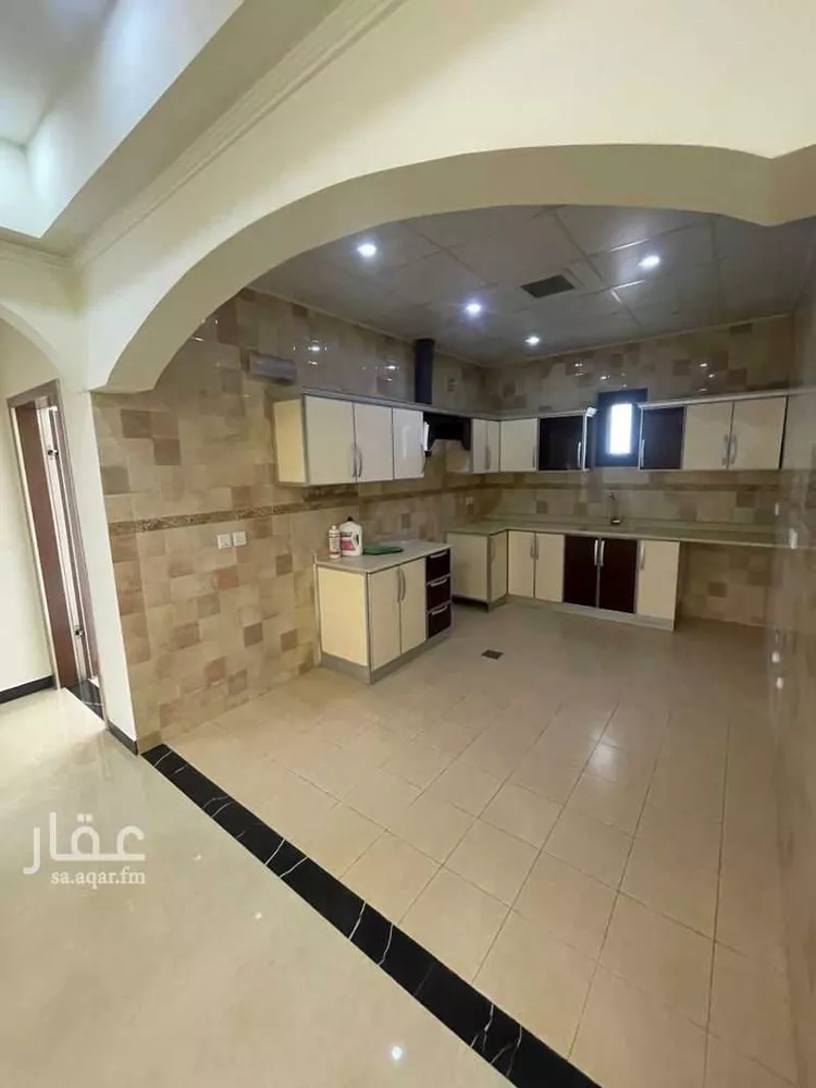 شقة للإيجار في شارع سفيان بن النضر, حي الحمراء, مدينة الخبر, المنطقة الشرقية صورة 4