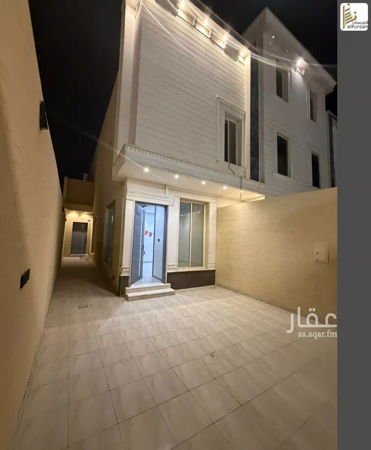 Floor for Sale in Riyadh Tuwaiq