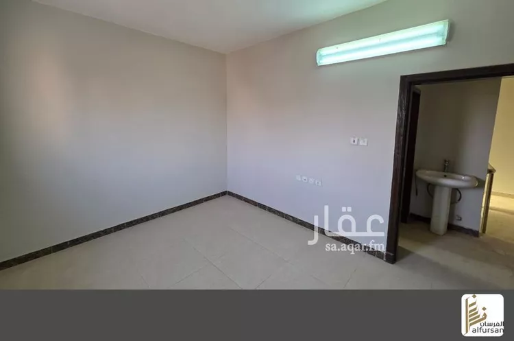 فيلا للإيجار في شارع أحمد بن خالد بن الجباب, حي طويق, مدينة الرياض, منطقة الرياض صورة 3