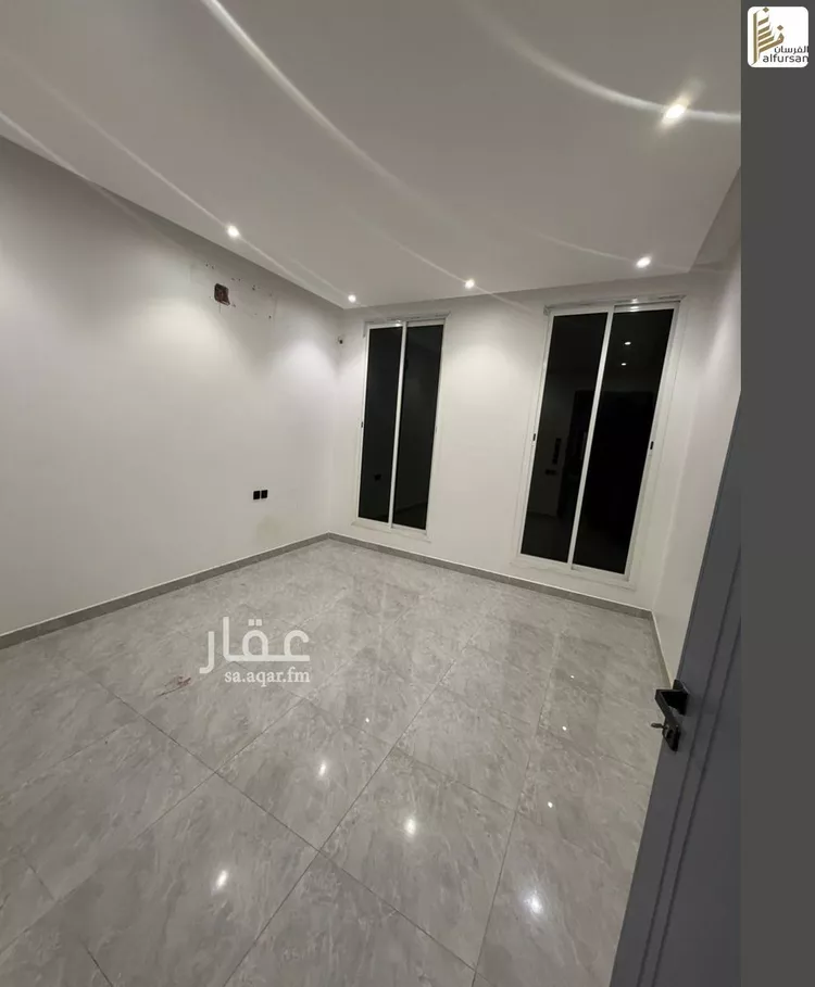 Floor for Sale in Riyadh Tuwaiq صورة 3