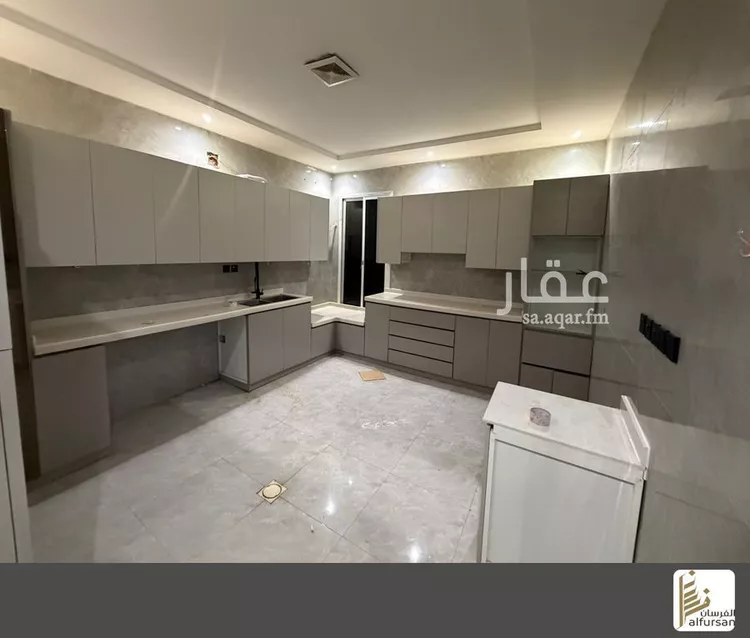 Floor for Sale in Riyadh Tuwaiq صورة 2