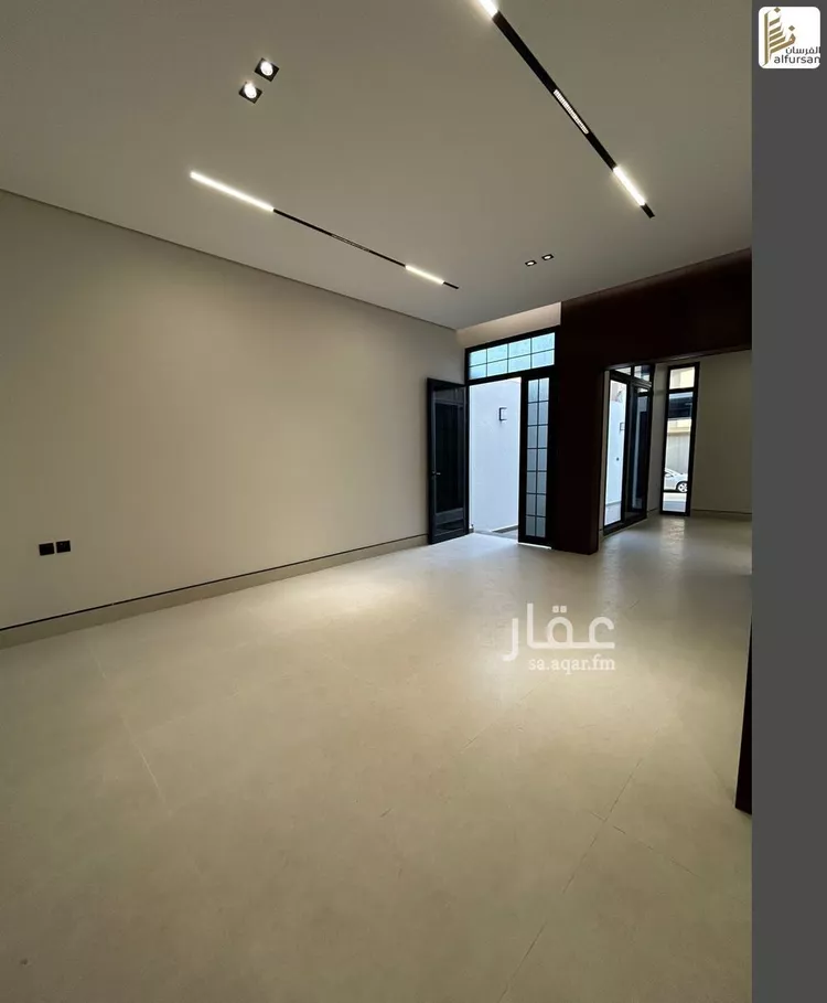 فيلا للبيع في شارع أحمد بن المنادي, حي الزهرة, مدينة الرياض, منطقة الرياض صورة 5