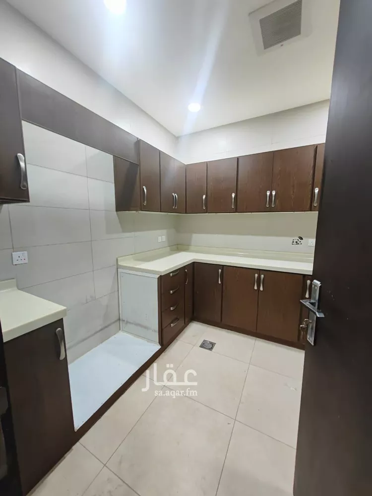 شقة للإيجار في شارع المضاف, حي الريان, مدينة الرياض, منطقة الرياض صورة 5