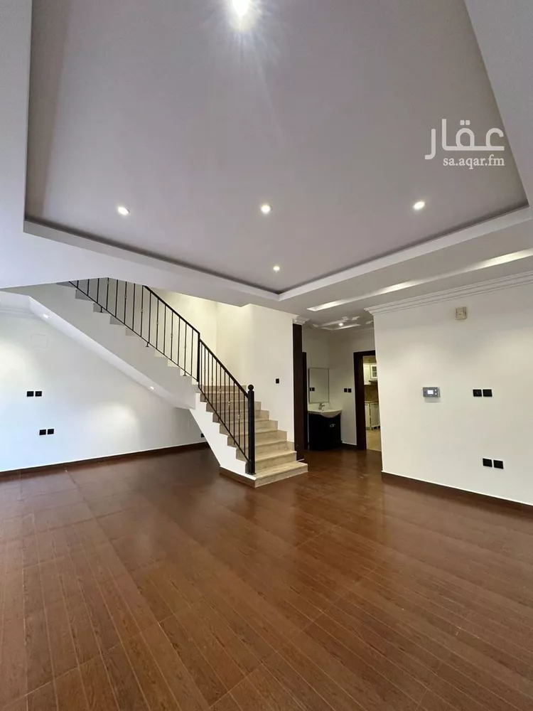 فيلا للإيجار في شارع القطينه, حي الندى, مدينة الرياض, منطقة الرياض صورة 3