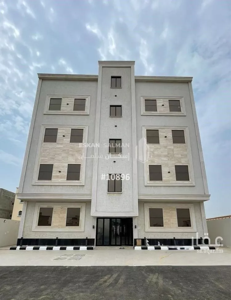 شقة للبيع في شارع زياد بن كعب, حي الإسكان, مدينة صامطه, منطقة جازان