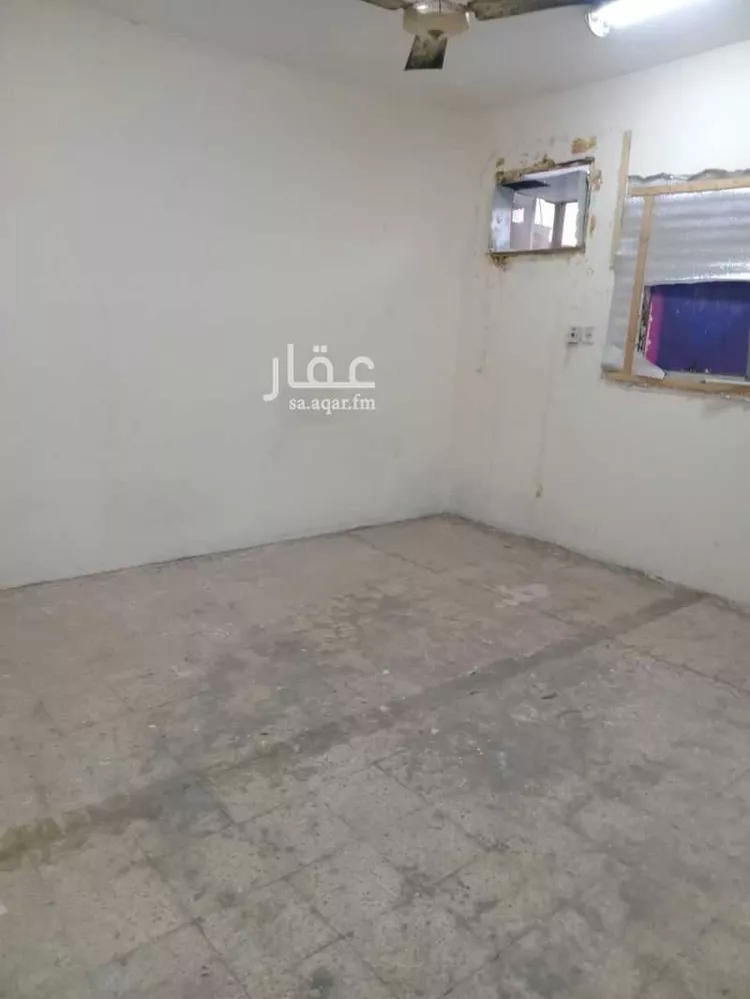 Building for Rent in Riyadh Skirinah
