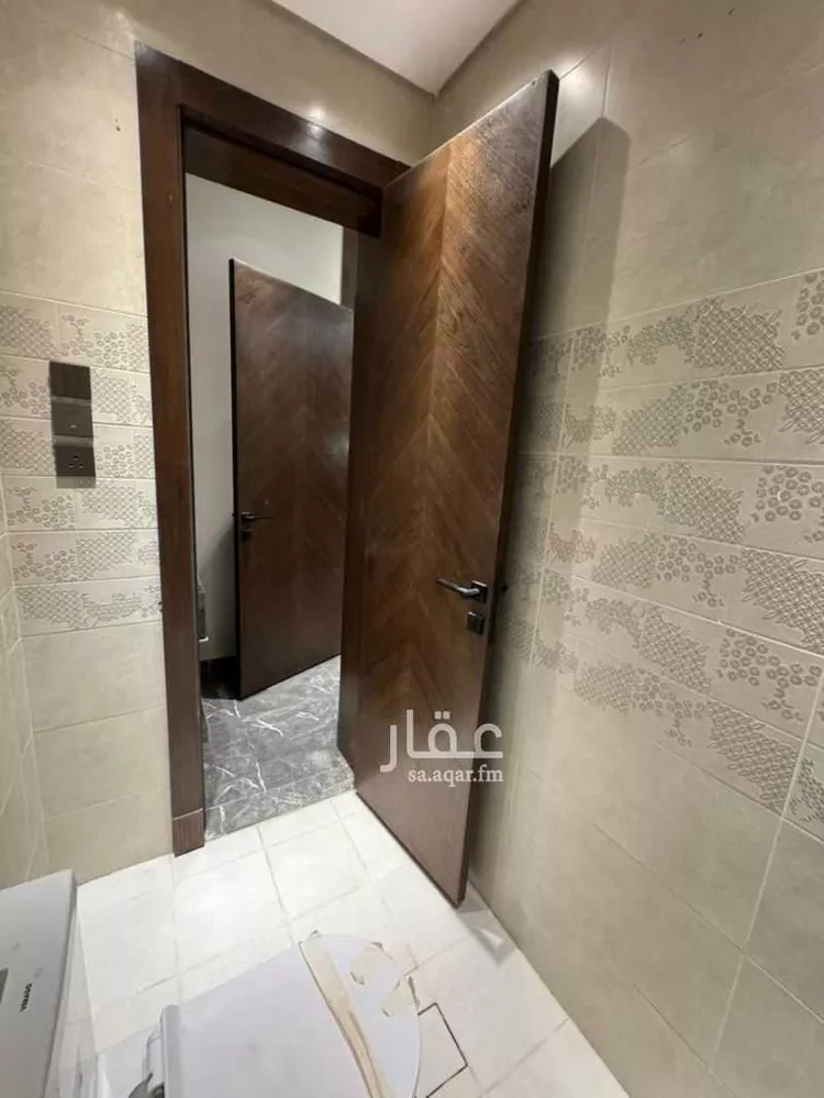فيلا للبيع في شارع ابن أبي الفخار, حي عكاظ, مدينة الرياض, منطقة الرياض 11