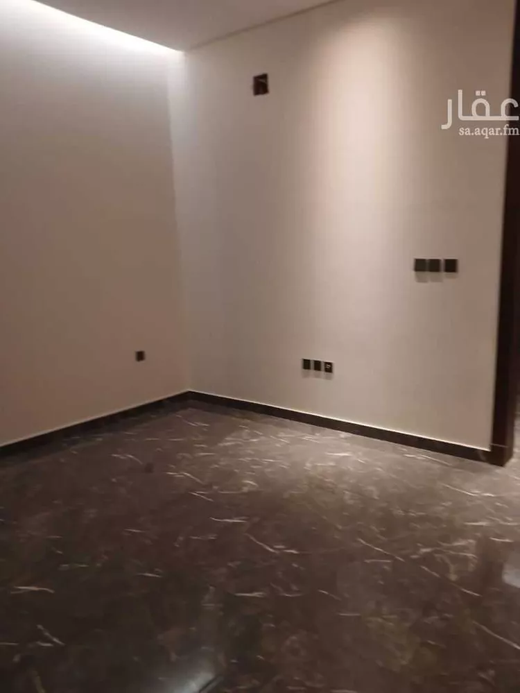 دور للبيع في شارع ابن أبي الفخار, حي عكاظ, مدينة الرياض, منطقة الرياض 9
