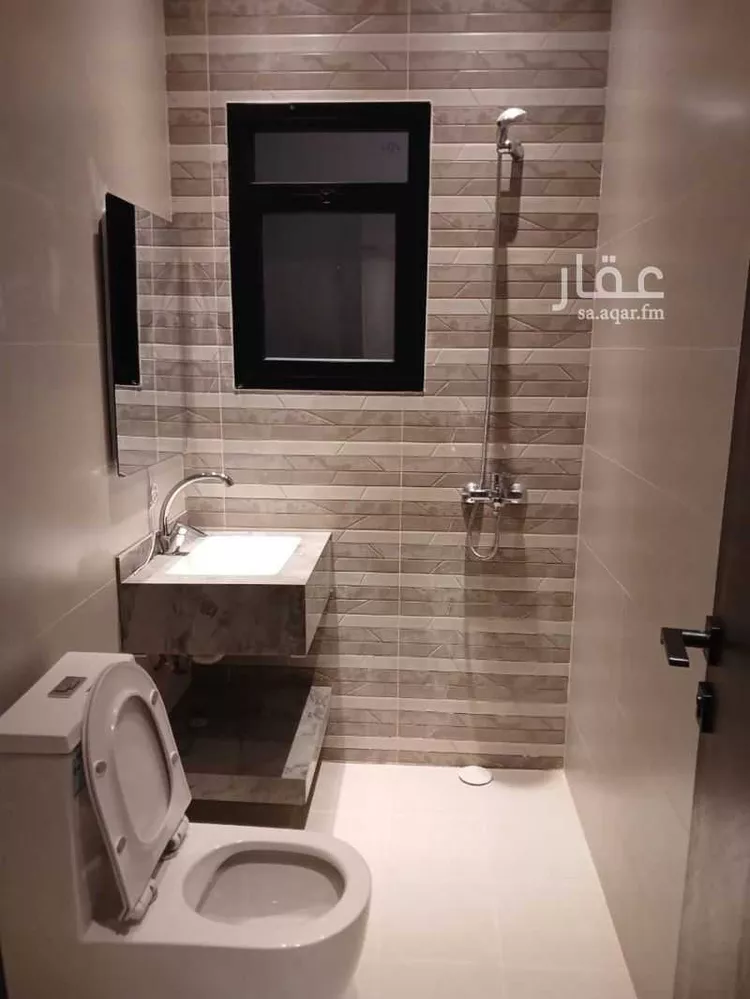 دور للبيع في شارع ابن أبي الفخار, حي عكاظ, مدينة الرياض, منطقة الرياض صورة 2