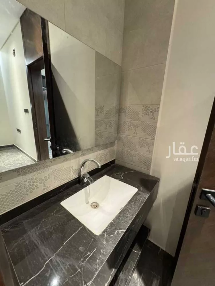 فيلا للبيع في شارع ابن أبي الفخار, حي عكاظ, مدينة الرياض, منطقة الرياض 16