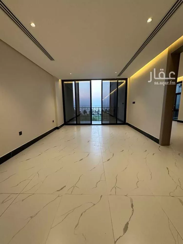 شقة للبيع في شارع الملك عبد الله بن عبدالعزيز, حي الشاطئ الغربي, مدينة الدمام, المنطقة الشرقية صورة 2