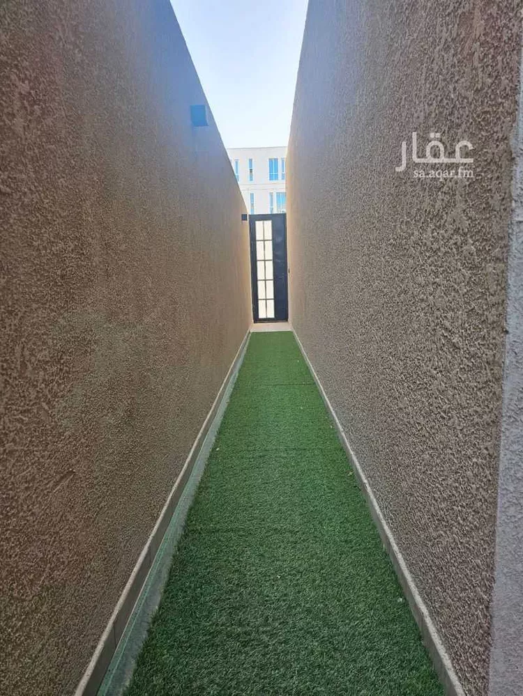 Studio for rent in Riyadh Al Malqa 17