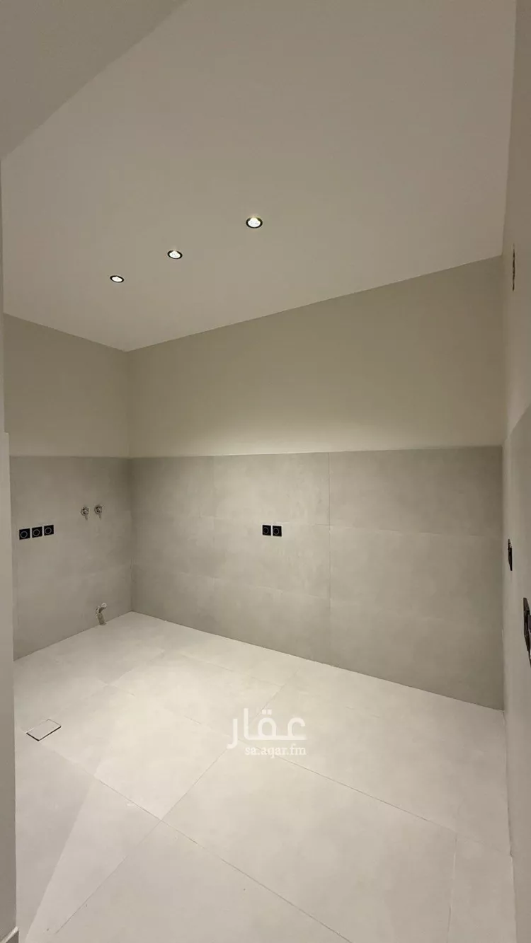 فيلا للبيع في شارع أبي نزار الصنعاني اليمني, حي المهدية, مدينة الرياض, منطقة الرياض 20