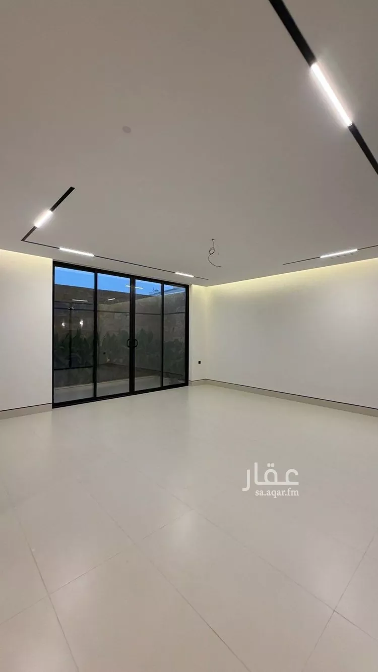 فيلا للبيع في شارع أبي زرعة الهمذاني, حي المهدية, مدينة الرياض, منطقة الرياض 9
