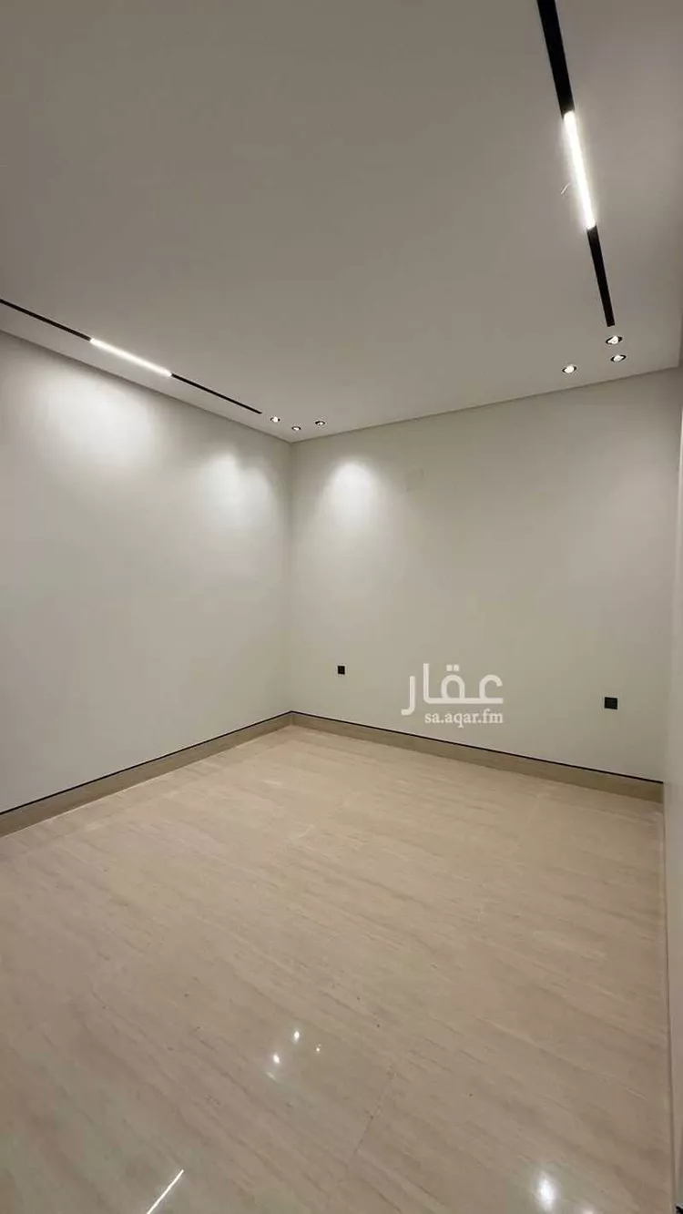 فيلا للبيع في شارع أبي نزار الصنعاني اليمني, حي المهدية, مدينة الرياض, منطقة الرياض 19