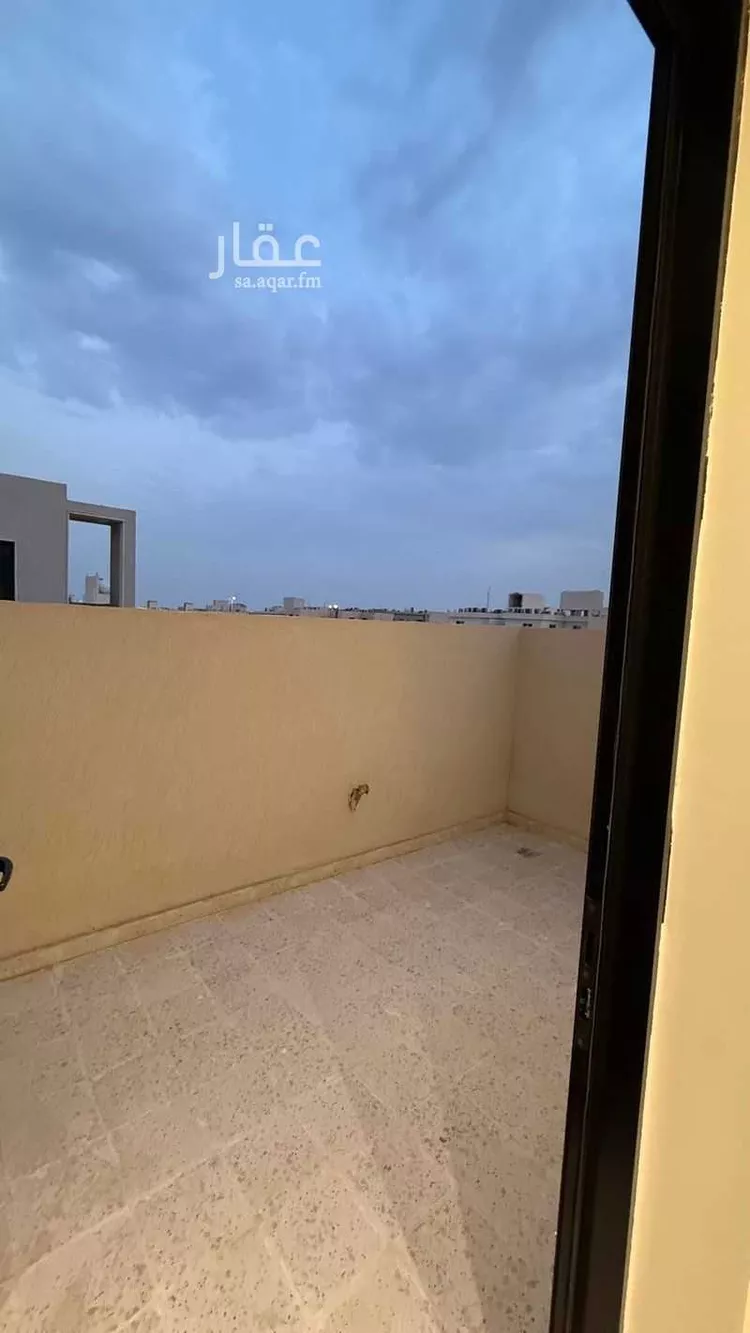 فيلا للبيع في شارع فؤاد محمد عمر توفيق, حي المهدية, مدينة الرياض, منطقة الرياض 24