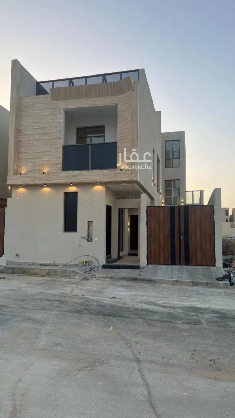 فيلا للبيع في شارع عبداللطيف بن المبارك, حي المهدية, مدينة الرياض, منطقة الرياض