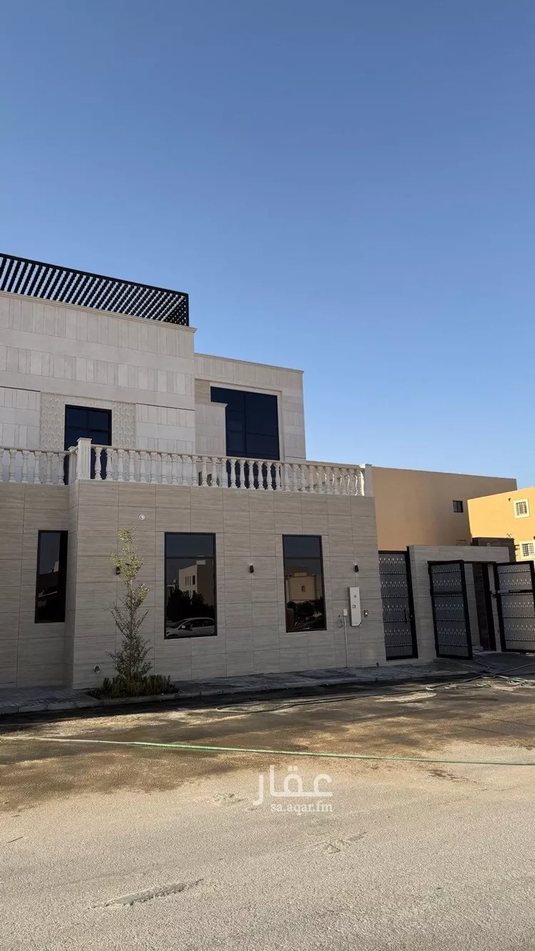 فيلا للبيع في شارع محمد بن أبي بكر القيم, حي المهدية, مدينة الرياض, منطقة الرياض صورة 5