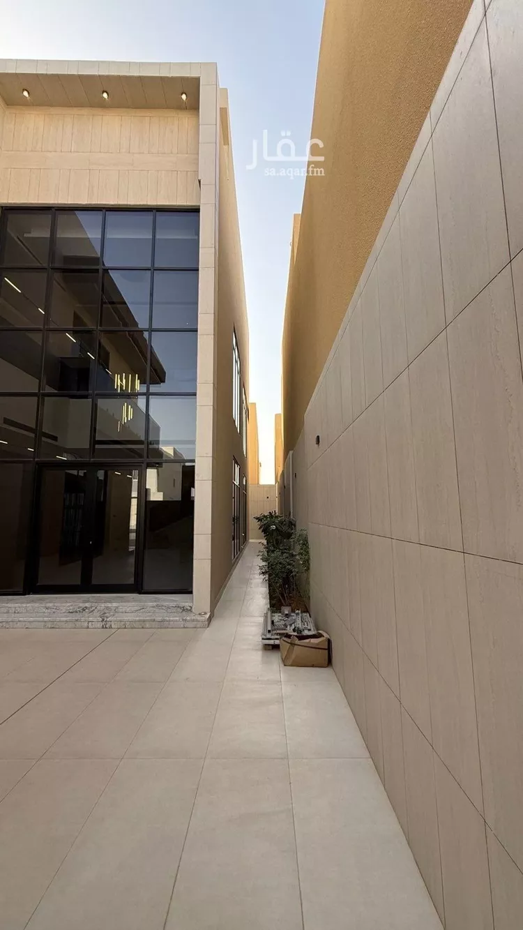 فيلا للبيع في شارع محمد بن أبي بكر القيم, حي المهدية, مدينة الرياض, منطقة الرياض صورة 5