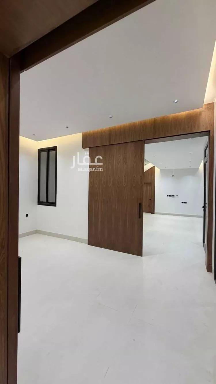 فيلا للبيع في شارع فؤاد محمد عمر توفيق, حي المهدية, مدينة الرياض, منطقة الرياض 8