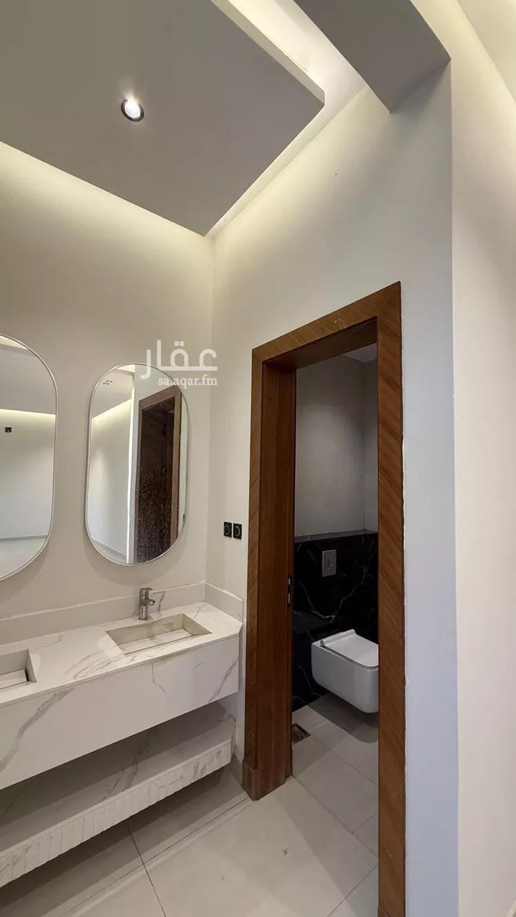 فيلا للبيع في شارع أبي نزار الصنعاني اليمني, حي المهدية, مدينة الرياض, منطقة الرياض 14