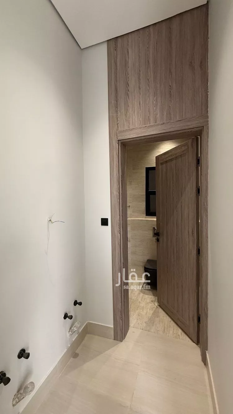 فيلا للبيع في شارع إسماعيل بن حماد, حي المهدية, مدينة الرياض, منطقة الرياض صورة 5