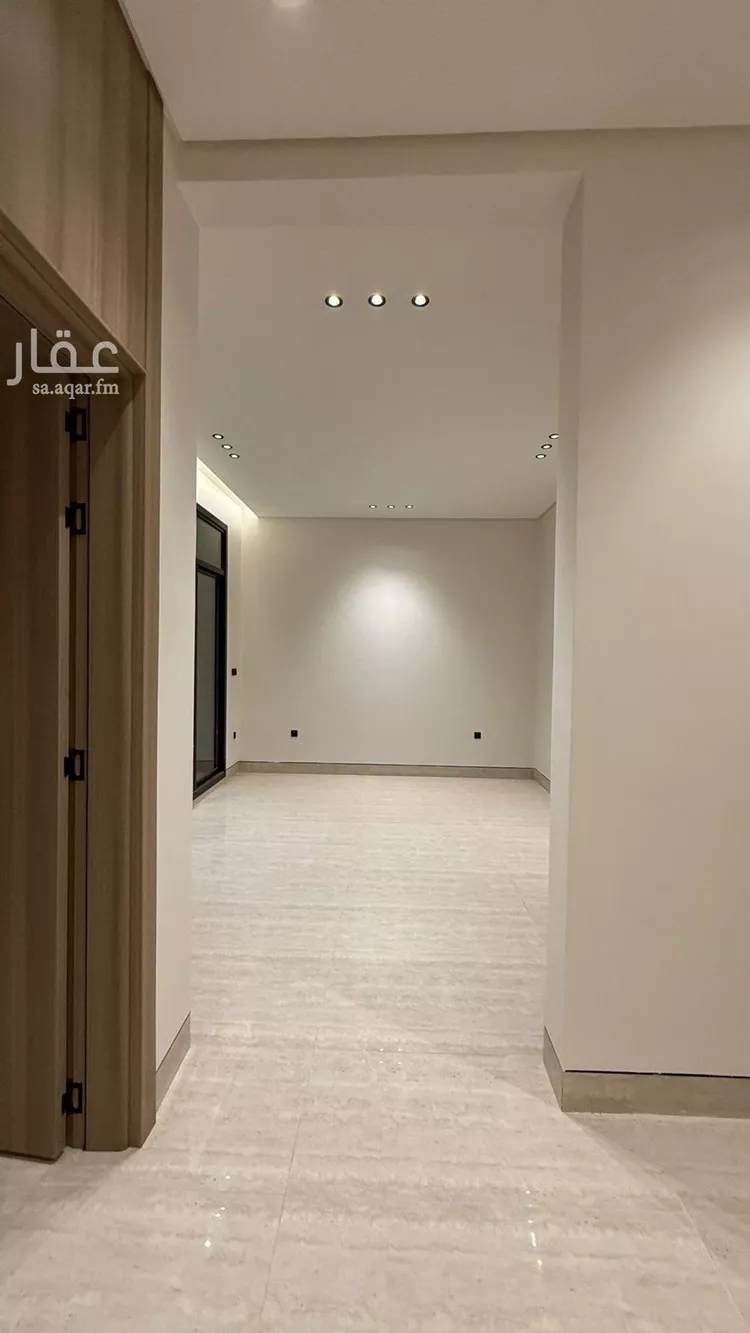 فيلا للبيع في شارع أبي نزار الصنعاني اليمني, حي المهدية, مدينة الرياض, منطقة الرياض 15