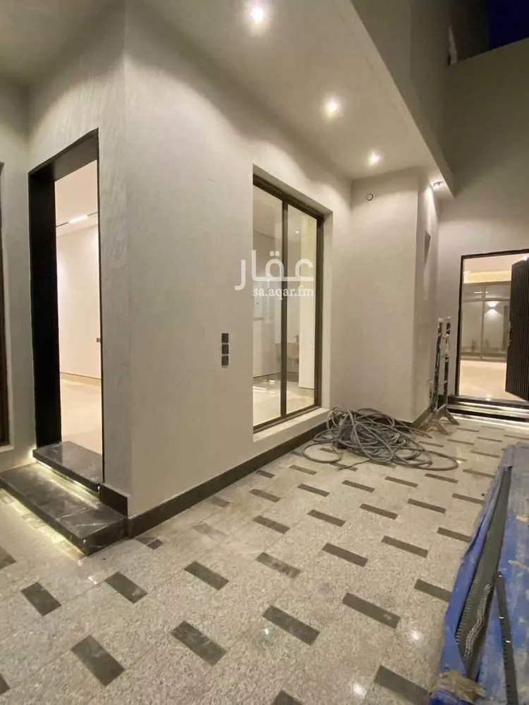 فيلا للبيع في شارع أبي نزار الصنعاني اليمني, حي المهدية, مدينة الرياض, منطقة الرياض صورة 2