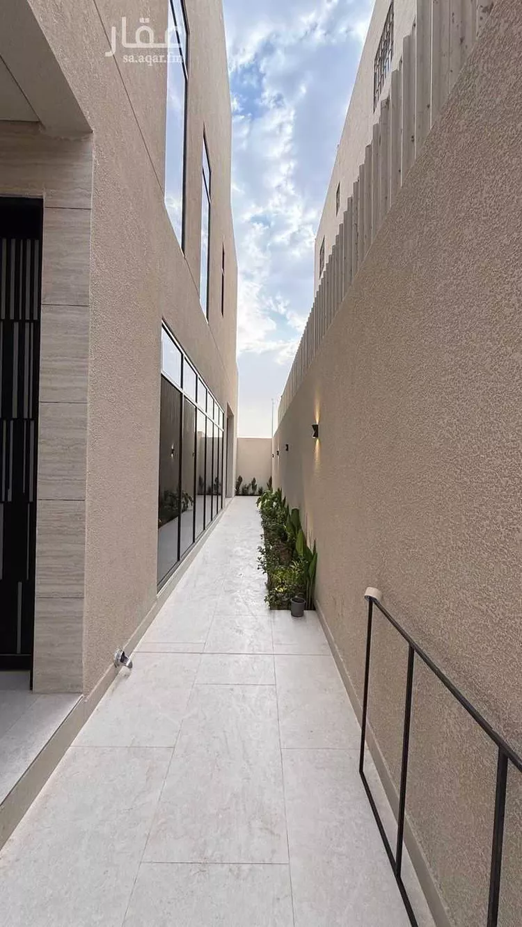 Villa for Sale in Riyadh Al Mahdiyah صورة 4