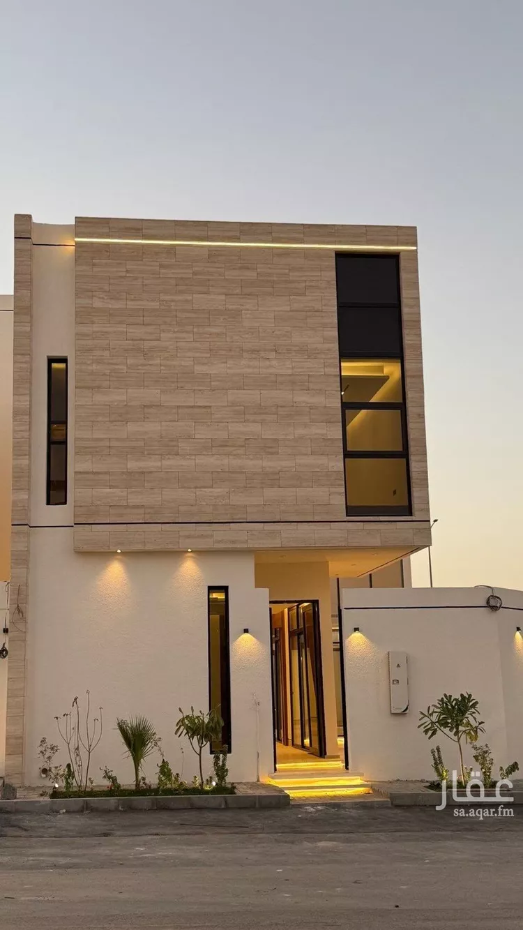 فيلا للبيع في شارع السيل الكبير, حي المهدية, مدينة الرياض, منطقة الرياض صورة 2