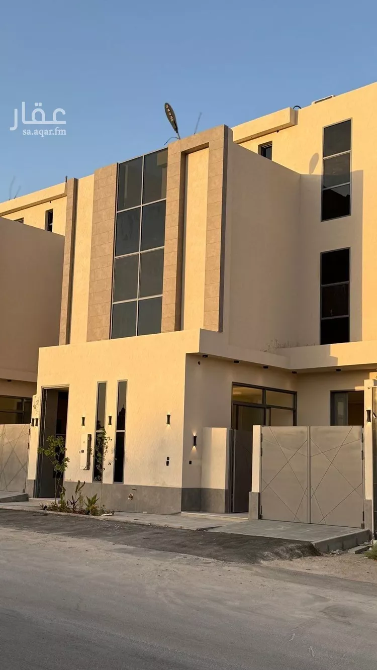 فيلا للبيع في شارع فؤاد محمد عمر توفيق, حي المهدية, مدينة الرياض, منطقة الرياض صورة 2