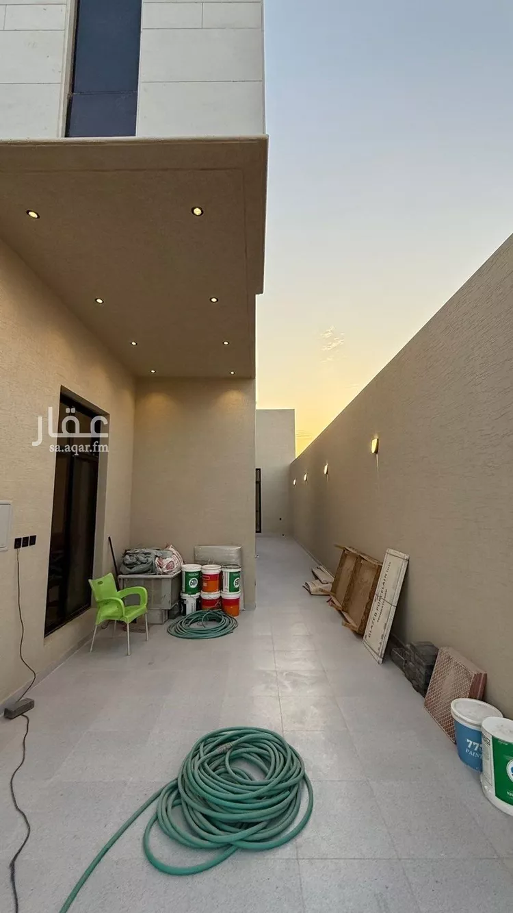 فيلا للبيع في شارع عبداللطيف بن المبارك, حي المهدية, مدينة الرياض, منطقة الرياض صورة 4