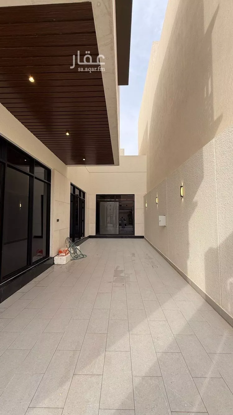 فيلا للبيع في شارع عبدالقادر بن عبدالوارث, حي المهدية, مدينة الرياض, منطقة الرياض صورة 4
