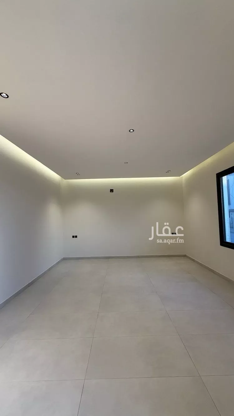 فيلا للبيع في شارع قطب الدين بن السلطان, حي المهدية, مدينة الرياض, منطقة الرياض صورة 2