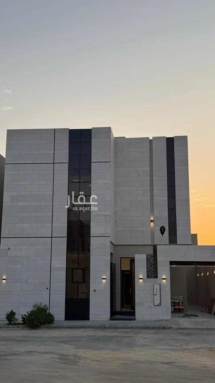 فيلا للبيع في شارع عبداللطيف بن المبارك, حي المهدية, مدينة الرياض, منطقة الرياض
