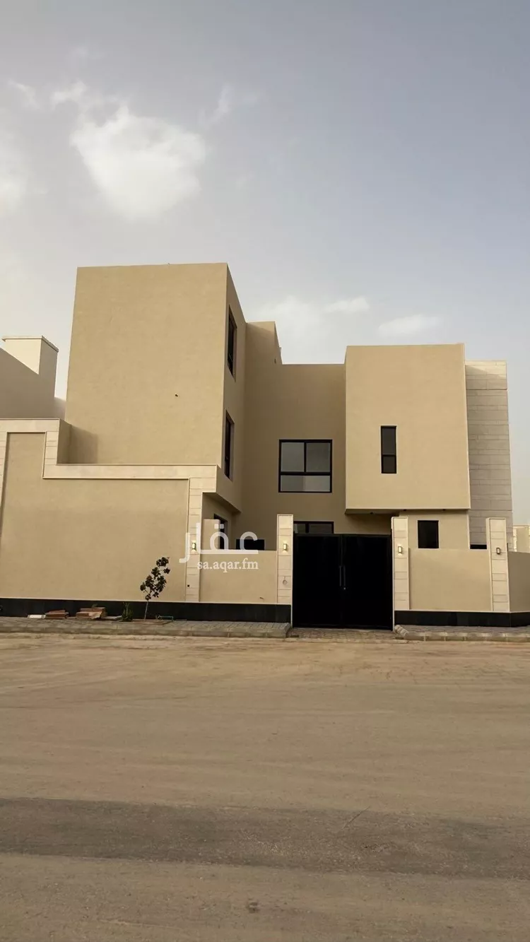 فيلا للبيع في شارع إسماعيل بن حماد, حي المهدية, مدينة الرياض, منطقة الرياض صورة 2