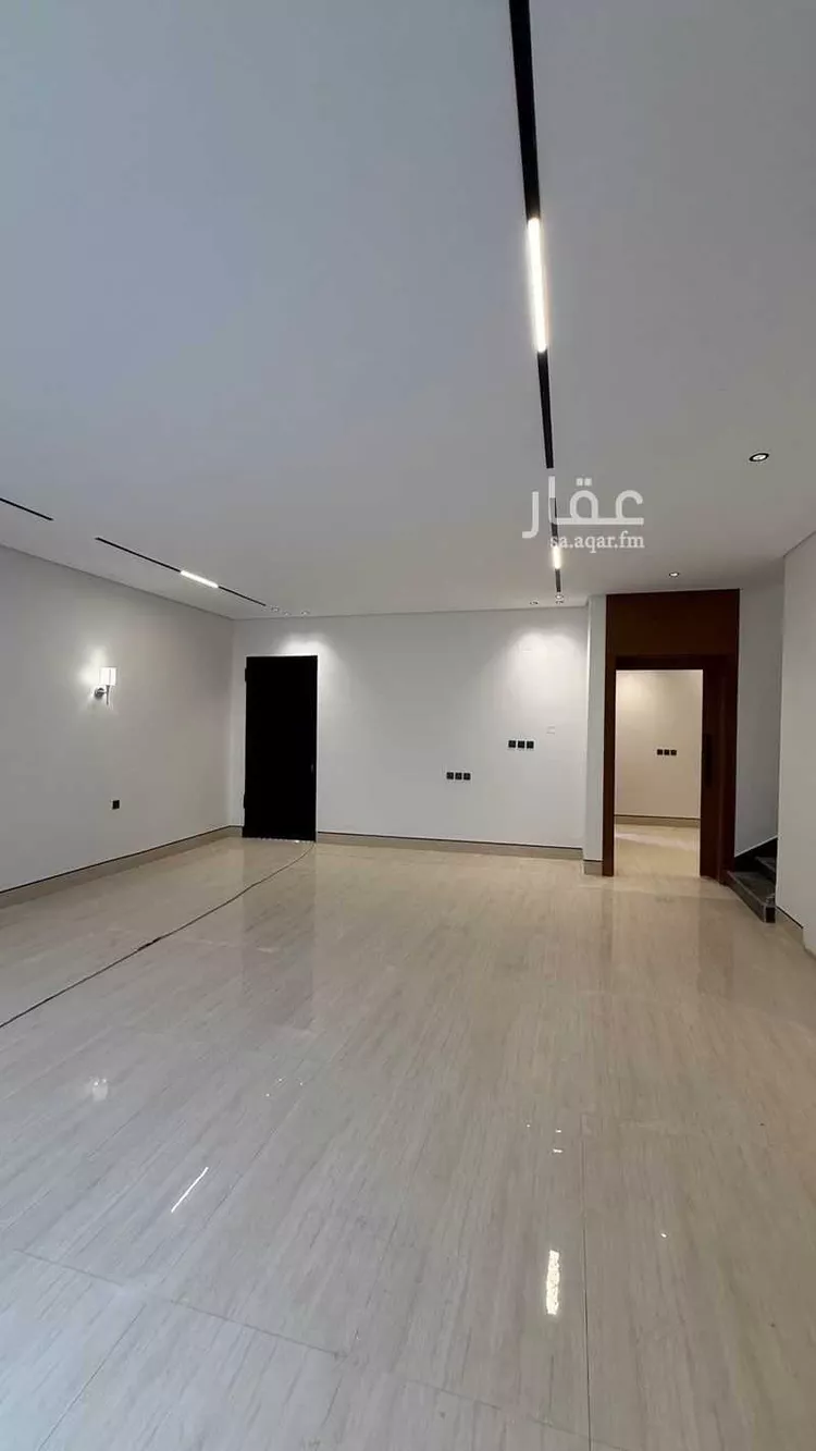 فيلا للبيع في شارع أبي نزار الصنعاني اليمني, حي المهدية, مدينة الرياض, منطقة الرياض 8