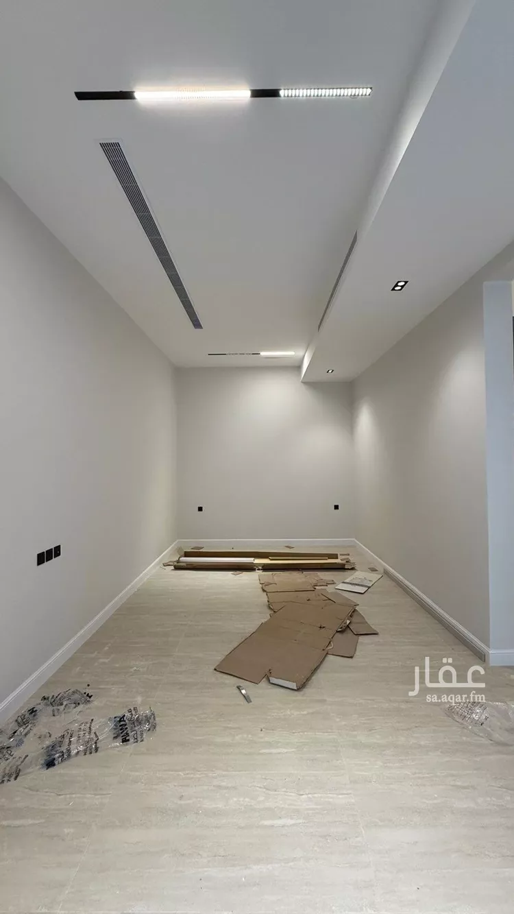 فيلا للبيع في شارع عبداللطيف بن المبارك, حي المهدية, مدينة الرياض, منطقة الرياض صورة 5