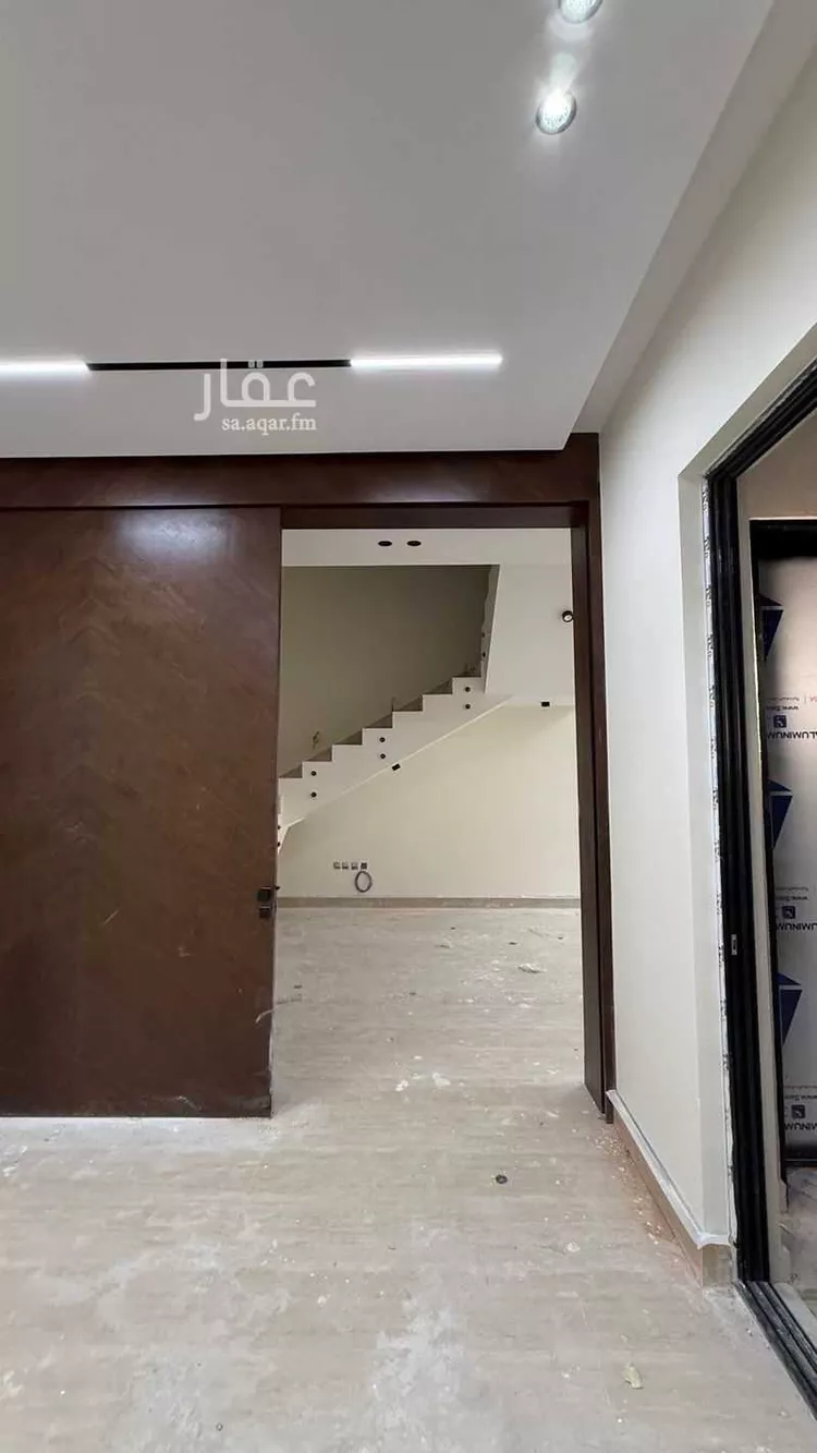 فيلا للبيع في شارع فؤاد محمد عمر توفيق, حي المهدية, مدينة الرياض, منطقة الرياض 8