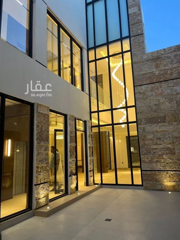 فيلا للبيع في شارع محمد بن أبي بكر القيم, حي المهدية, مدينة الرياض, منطقة الرياض صورة 5