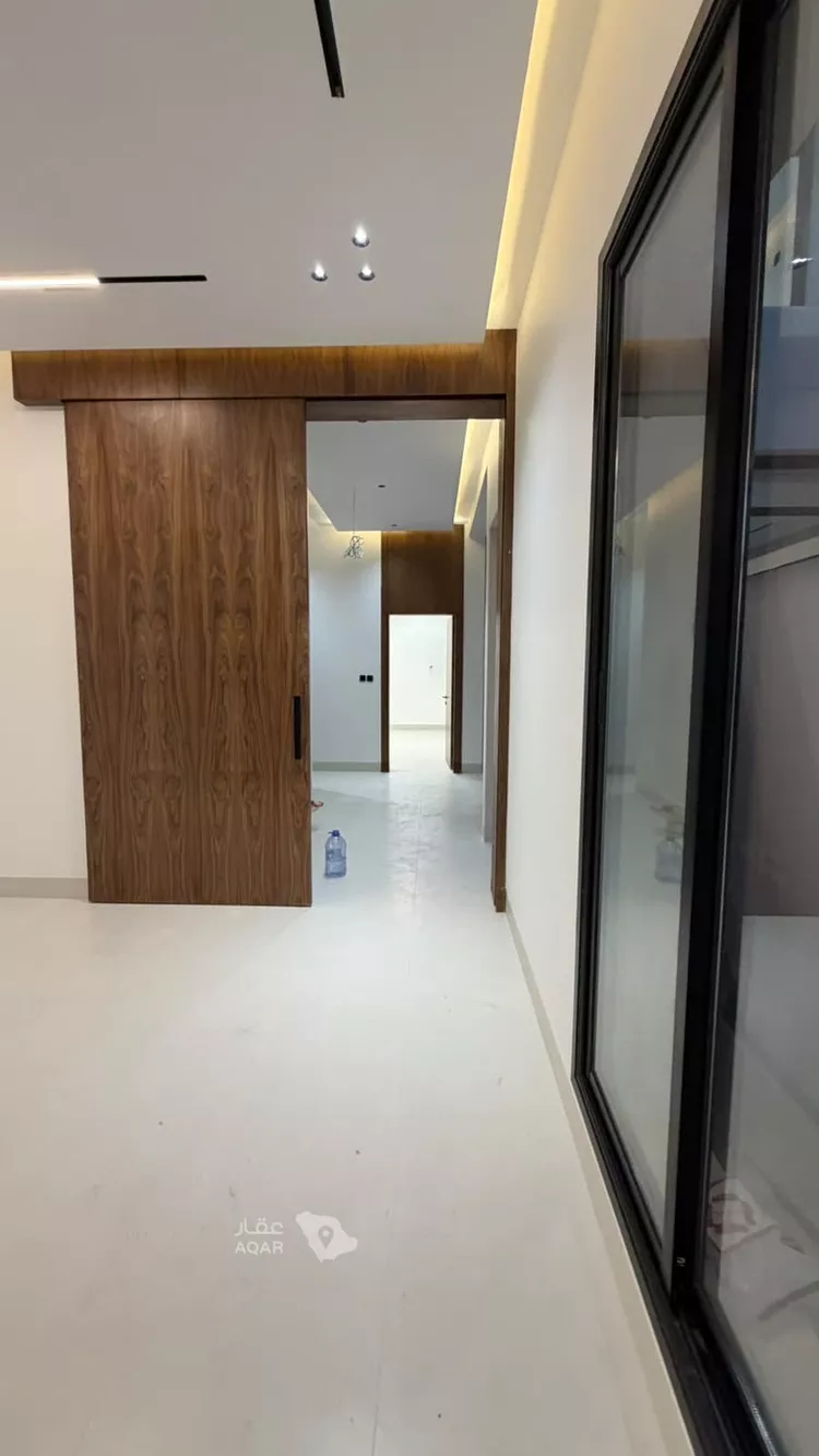 فيلا للبيع في شارع عبدالجبار بن الورد, حي المهدية, مدينة الرياض, منطقة الرياض 7