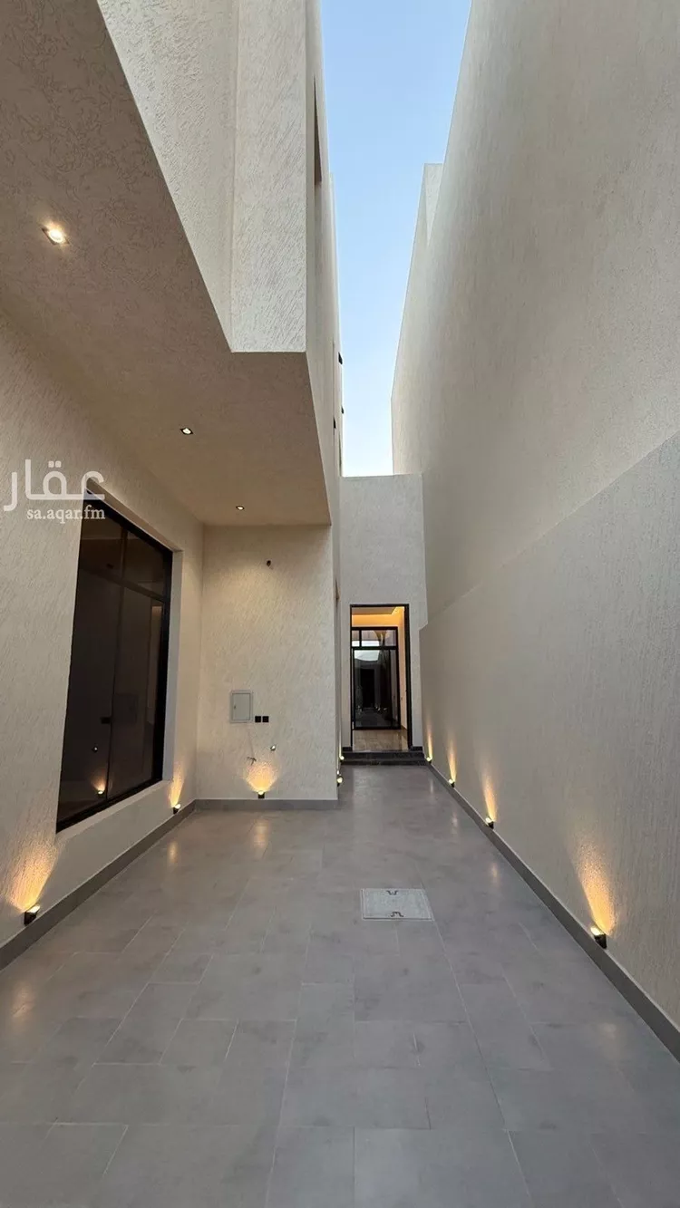 فيلا للبيع في شارع عبداللطيف بن المبارك, حي المهدية, مدينة الرياض, منطقة الرياض صورة 4