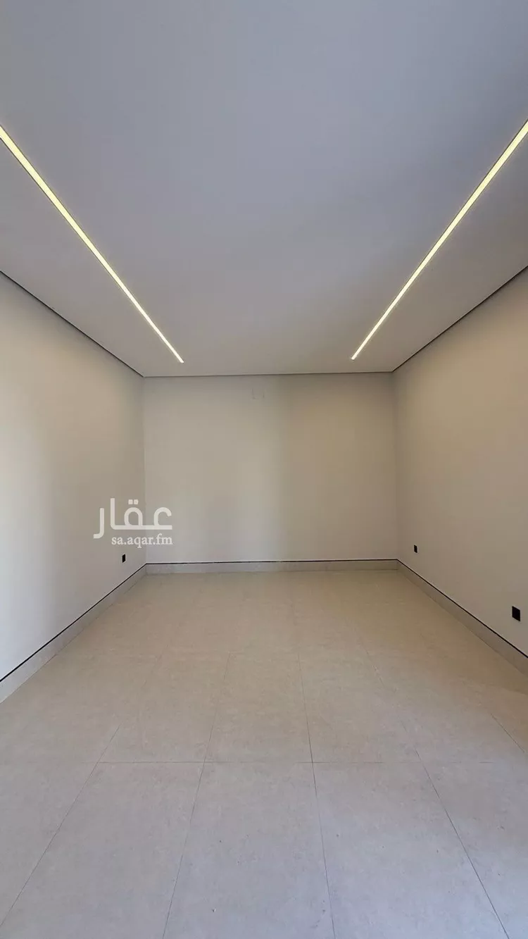 فيلا للبيع في شارع عبداللطيف بن المبارك, حي المهدية, مدينة الرياض, منطقة الرياض صورة 4