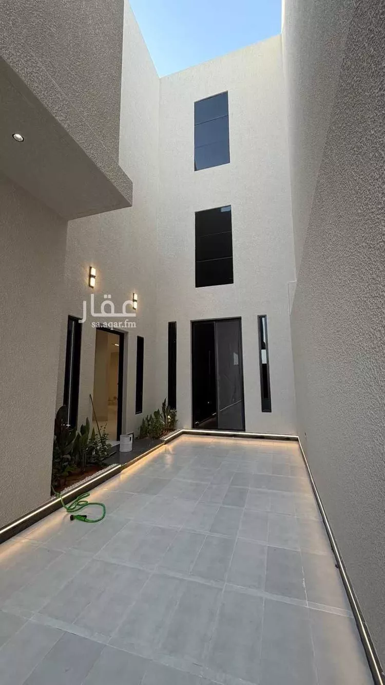 Villa for Sale in Riyadh Al Mahdiyah صورة 5
