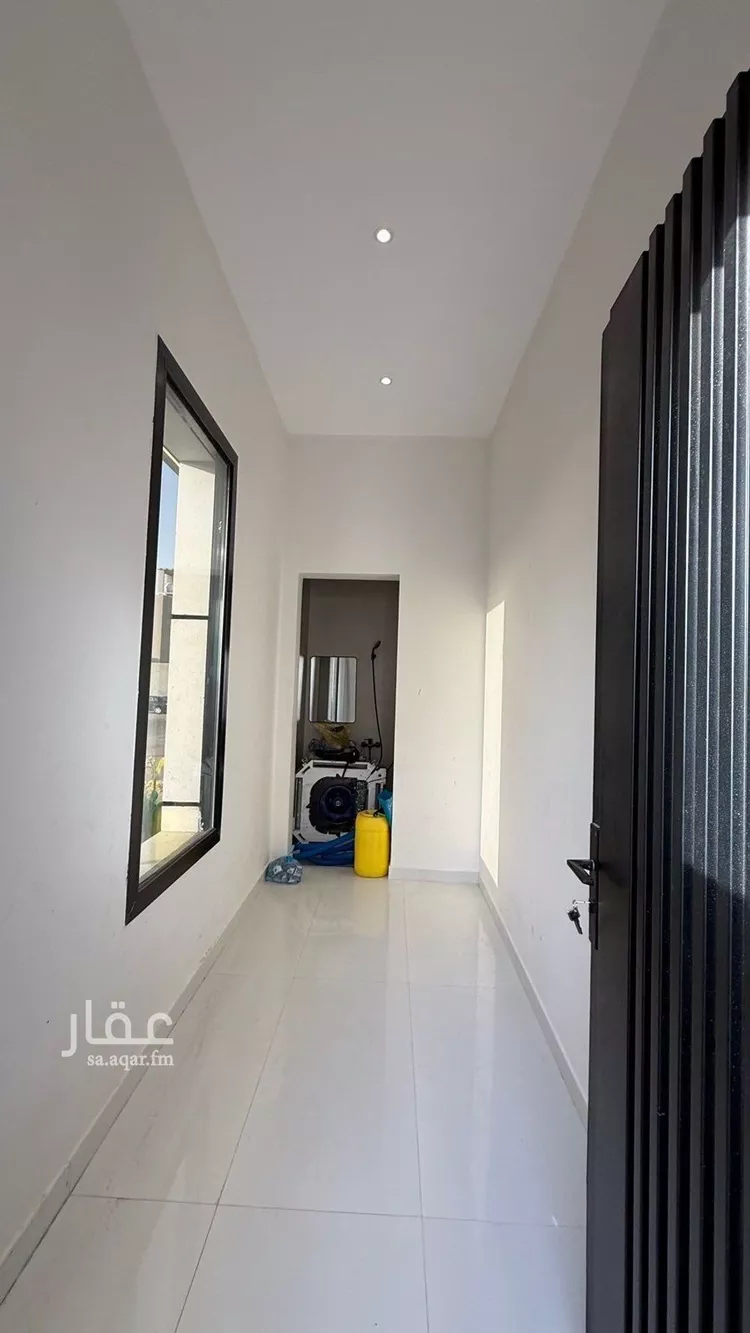 فيلا للبيع في شارع محمد بن أبي بكر القيم, حي المهدية, مدينة الرياض, منطقة الرياض صورة 4
