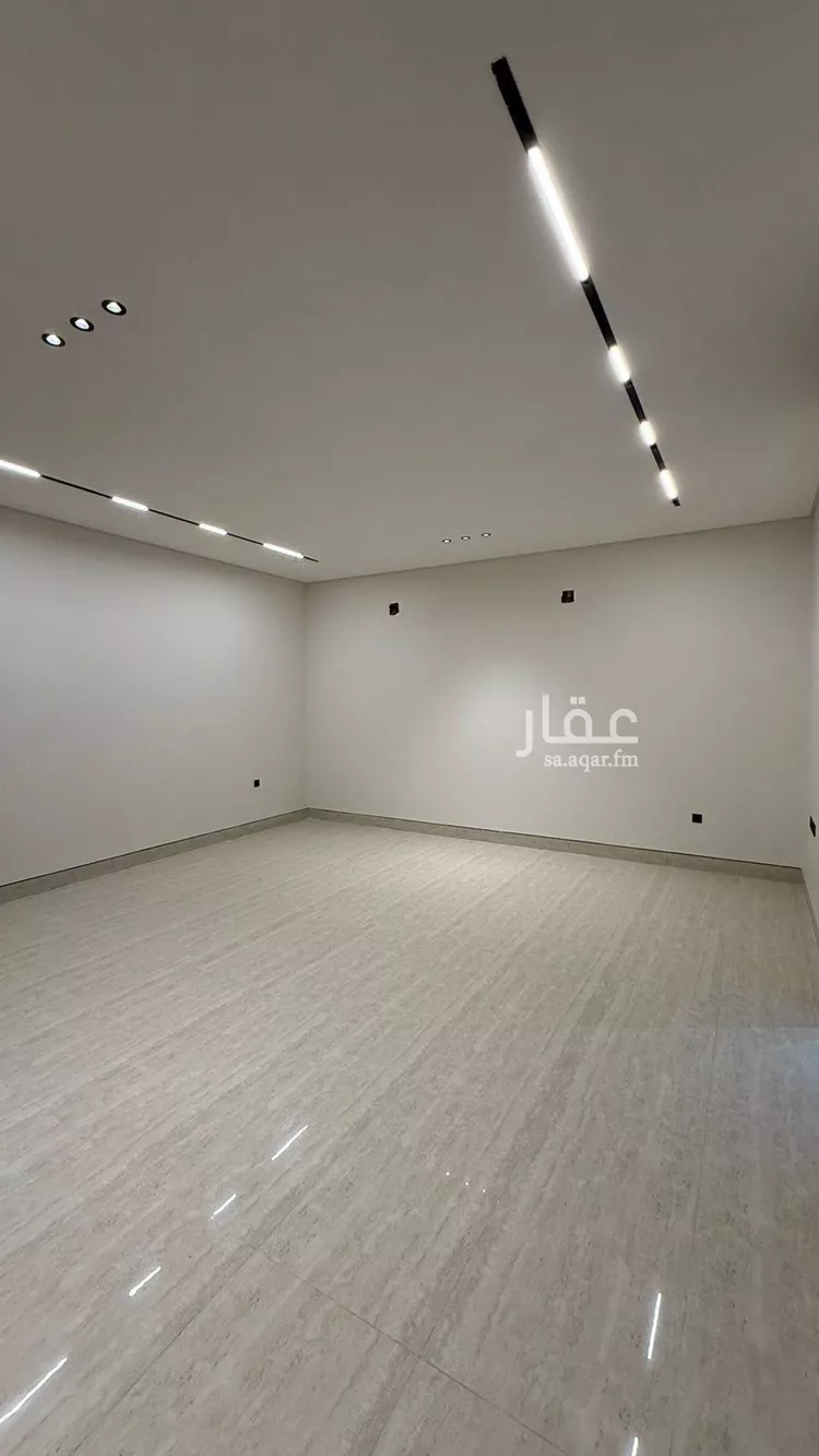 فيلا للبيع في شارع أبي نزار الصنعاني اليمني, حي المهدية, مدينة الرياض, منطقة الرياض 9