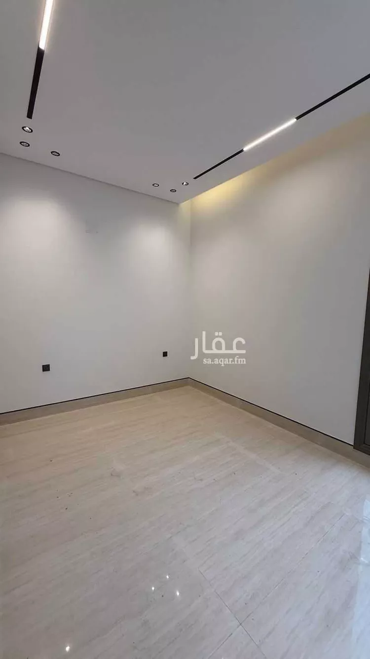 فيلا للبيع في شارع أبي نزار الصنعاني اليمني, حي المهدية, مدينة الرياض, منطقة الرياض 18