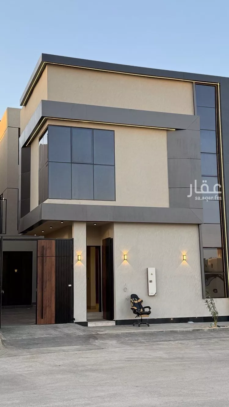 فيلا للبيع في شارع عبداللطيف بن المبارك, حي المهدية, مدينة الرياض, منطقة الرياض صورة 3